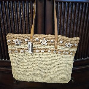 Style & CO Large Tan Straw Tote Bag with Shell Accents Nwt